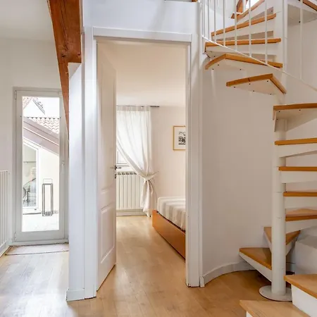 Luxury 350 Sq Mt Flat With Terrace شقة ترييستي