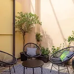 Luxury 350 Sq Mt Flat With Terrace 公寓 *