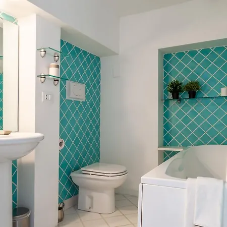 Luxury 350 Sq Mt Flat With Terrace * ترييستي