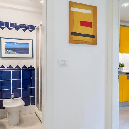 Luxury 350 Sq Mt Flat With Terrace ترييستي
