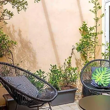 شقة Luxury 350 Sq Mt Flat With Terrace *