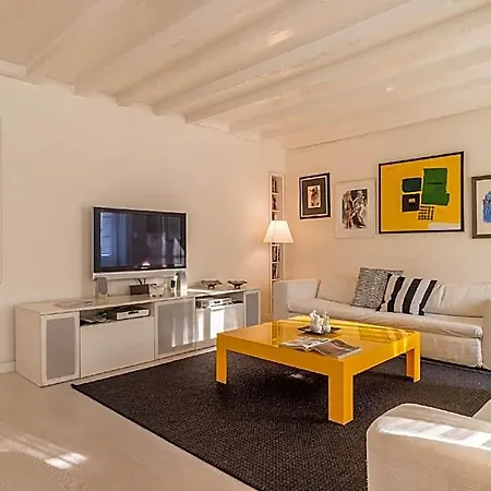 Luxury 350 Sq Mt Flat With Terrace * ترييستي