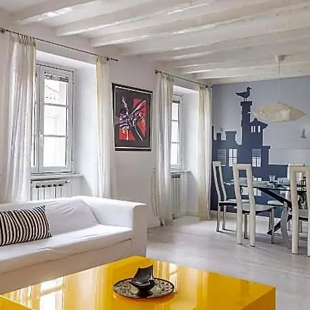 Luxury 350 Sq Mt Flat With Terrace شقة
